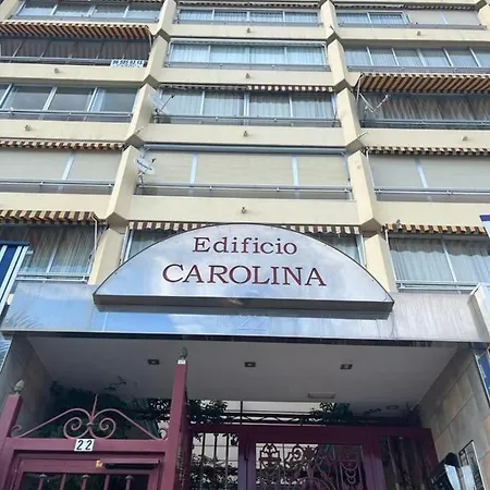 Carolina Beach&pool * Benidorm